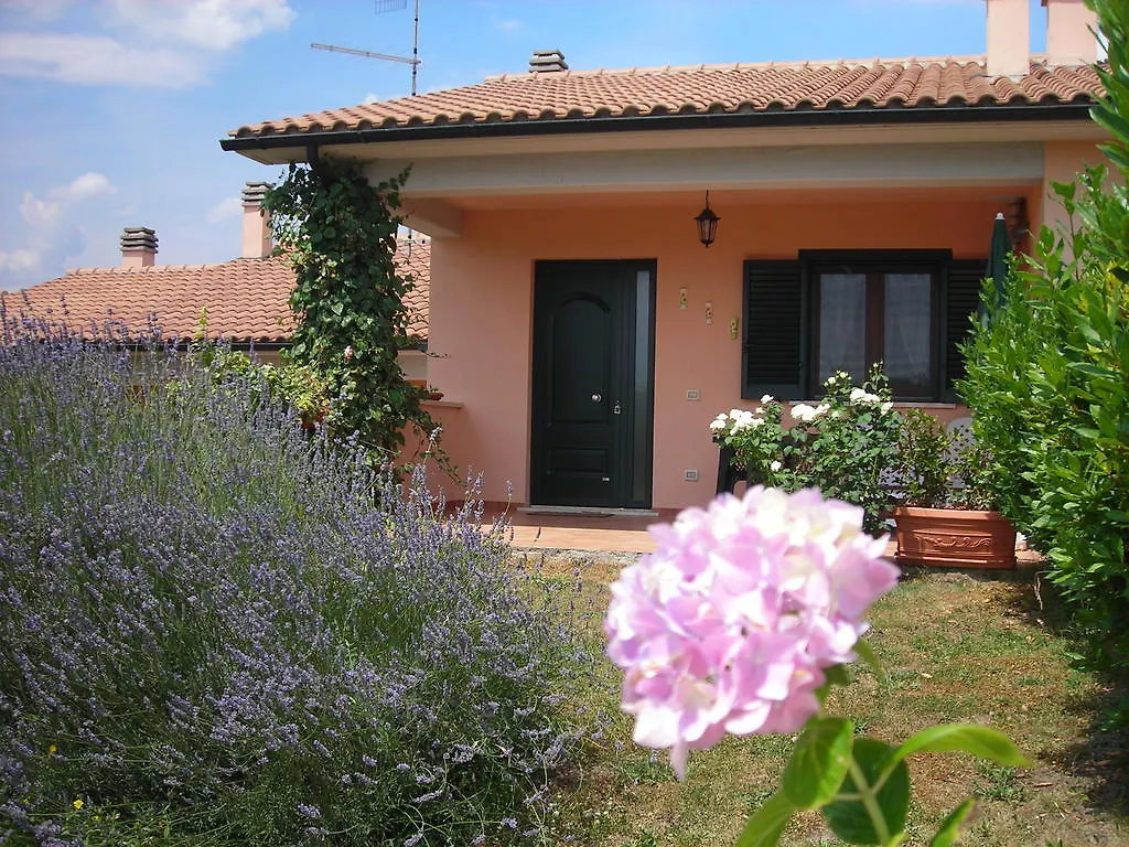 Residence Ai Campi Da Golf Saturnia Country house